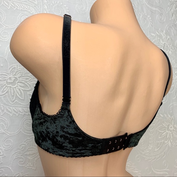 32DDD VS Unlined Bra Black Velvet - Picture 4 of 5